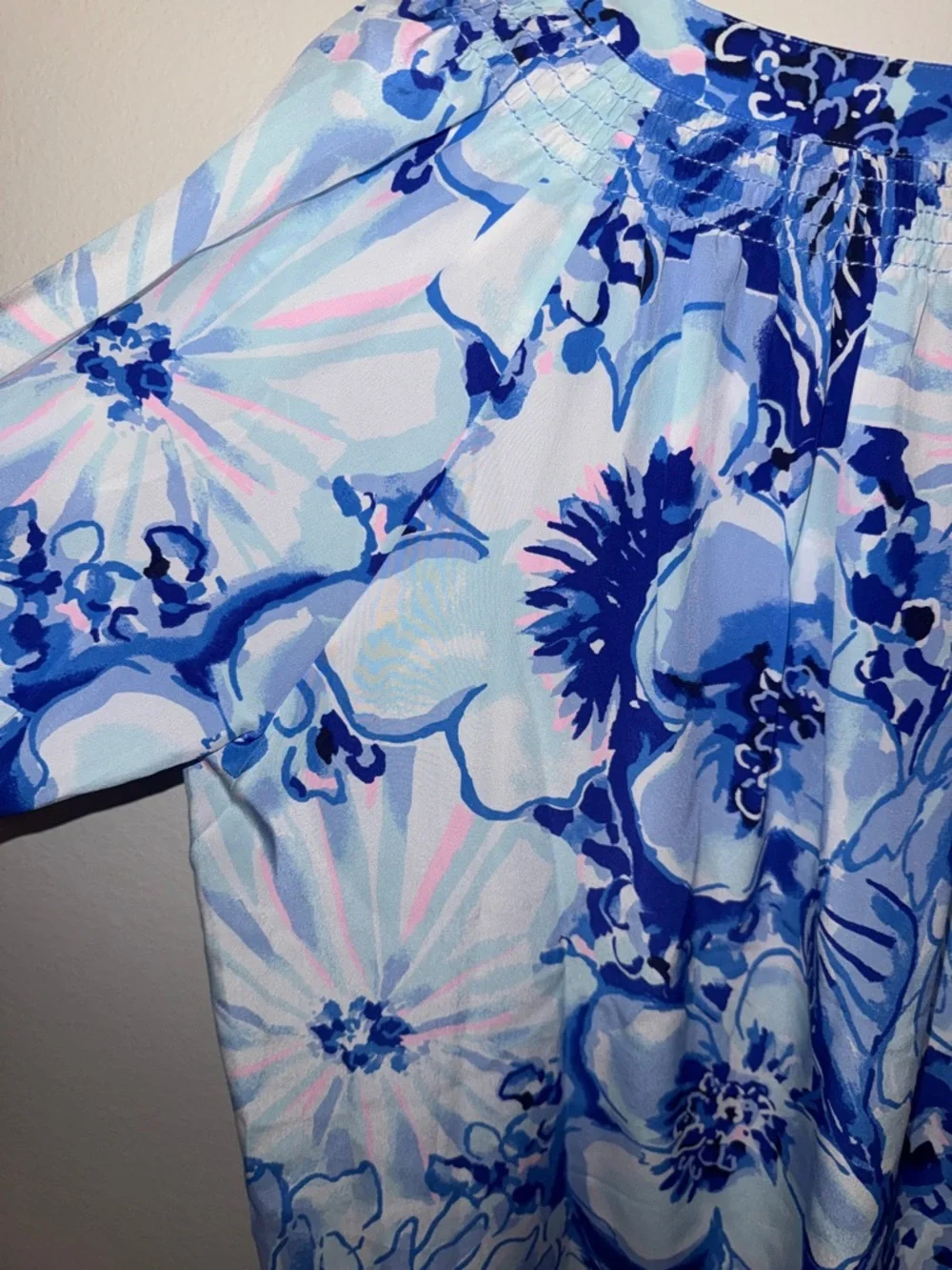 Lilly Pulitzer Elsa Blue Floral Peasant Blouse - silk - XL - Picture 7 of 7